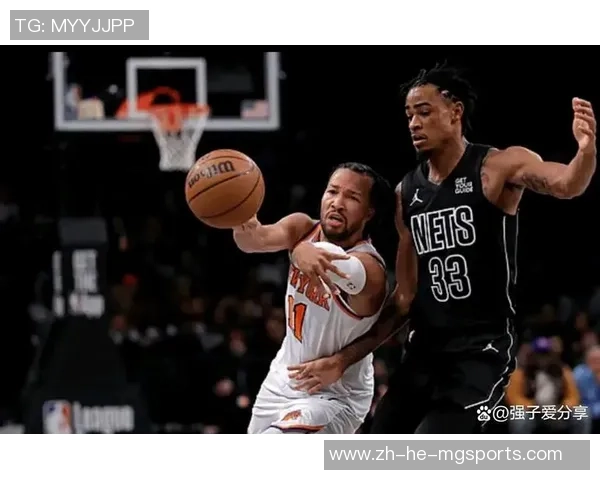 唐斯与小托马斯展开技巧挑战赛谁能在篮球场上技高一筹